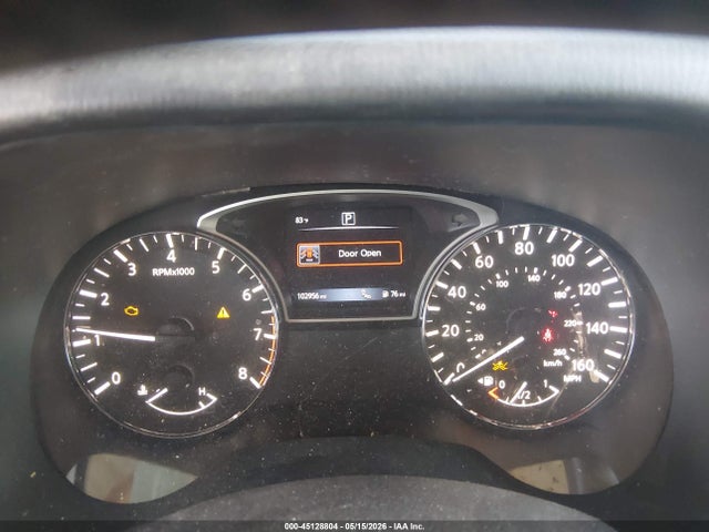 Nissan Pathfinder Sv