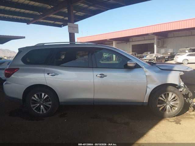 Nissan Pathfinder Sv