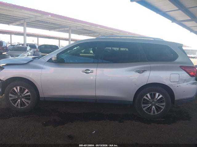 Nissan Pathfinder Sv