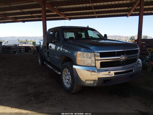 Salvage Chevrolet Silverado 2500 Image