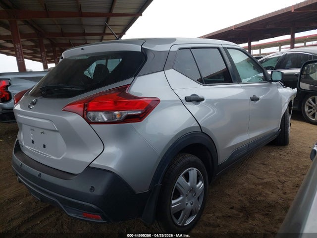 Nissan Kicks S Xtronic Cvt