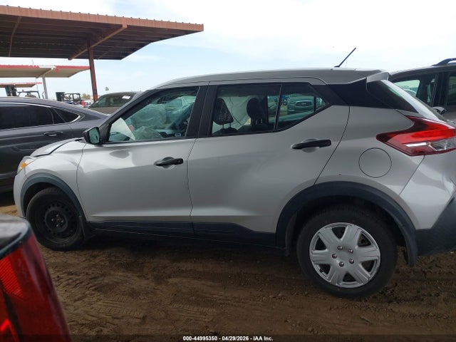 Nissan Kicks S Xtronic Cvt
