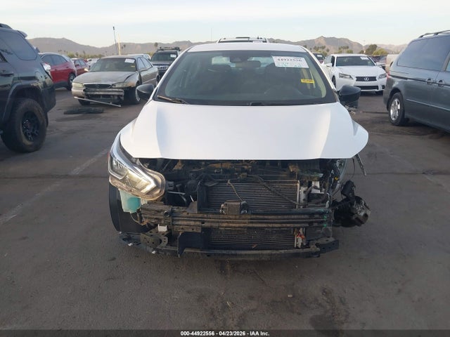 Nissan Versa 1.6 S Xtronic Cvt