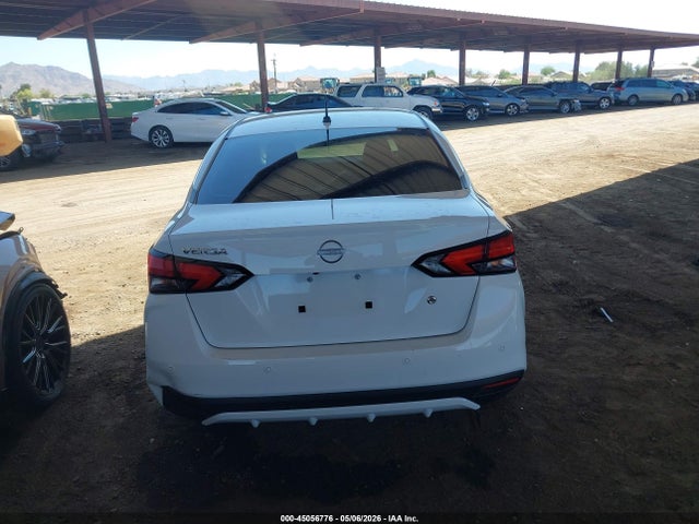 Nissan Versa 1.6 S