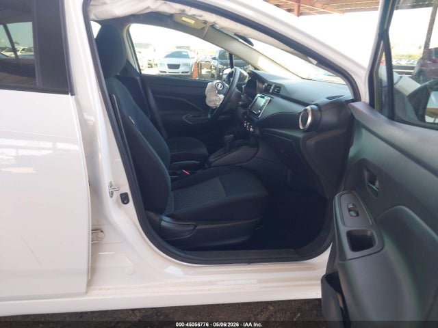 Nissan Versa 1.6 S