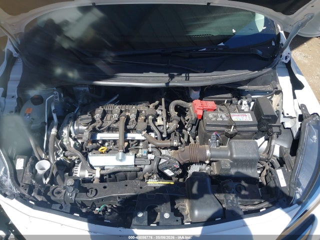 Nissan Versa 1.6 S