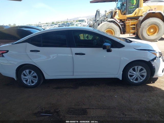 Nissan Versa 1.6 S