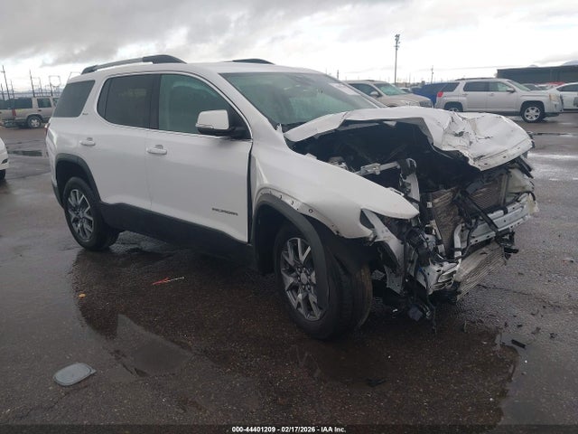 Salvage GMC Acadia Image