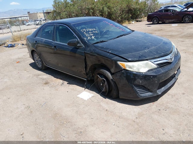 Salvage Toyota Camry Image