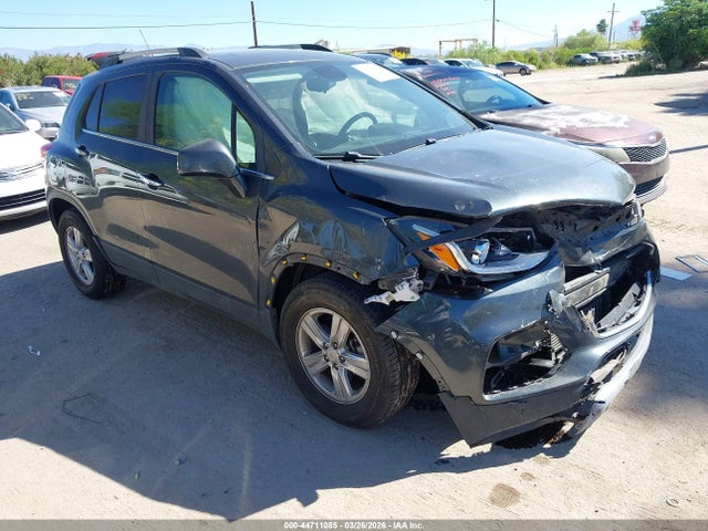 Salvage Chevrolet Trax Image