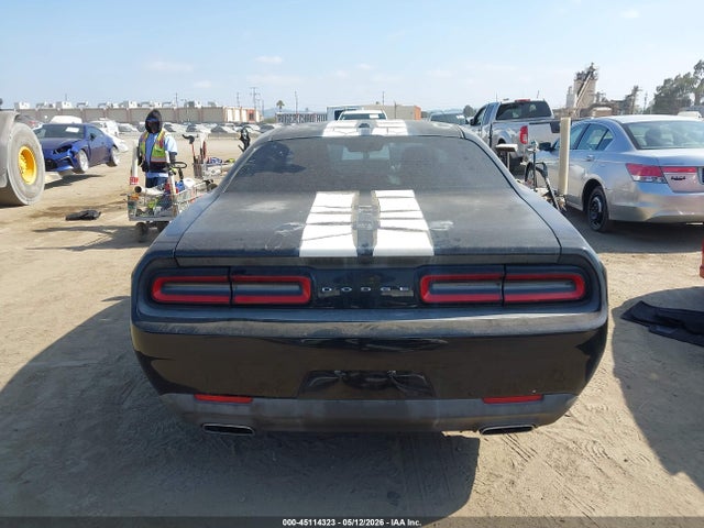 Dodge Challenger Sxt