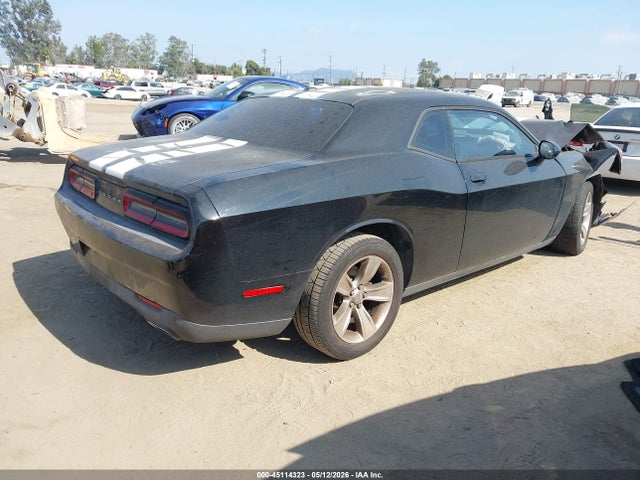 Dodge Challenger Sxt