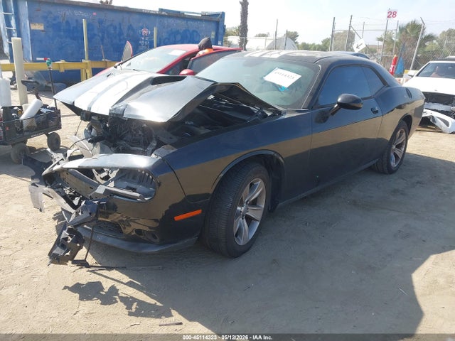 Dodge Challenger Sxt