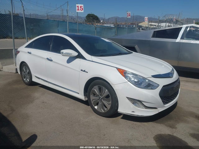 Salvage Hyundai SONATA Image