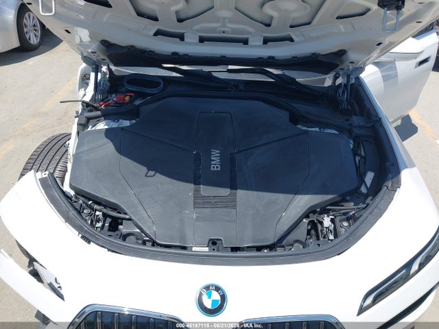 BMW i7 Edrive50