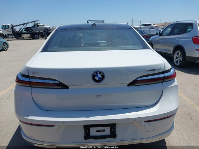 BMW i7 Edrive50