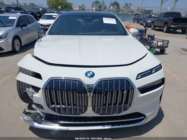 BMW i7 Edrive50