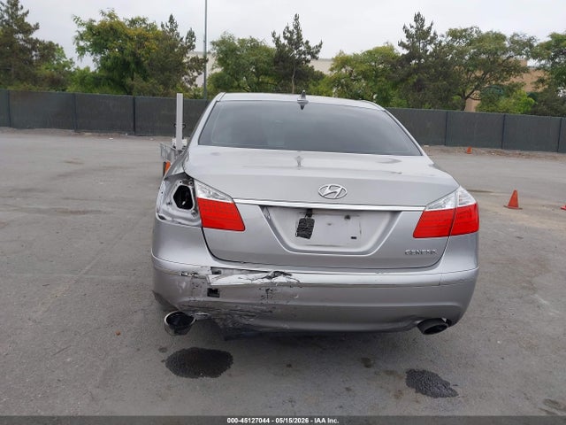 Hyundai Genesis 3.8