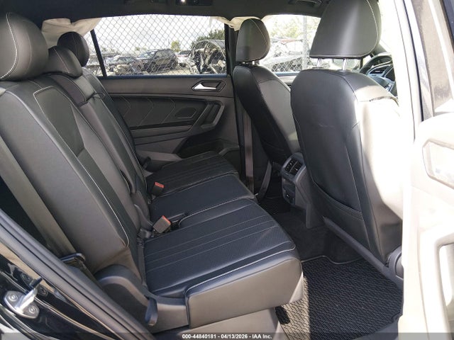 Volkswagen Tiguan 2.0t Se R-line Black