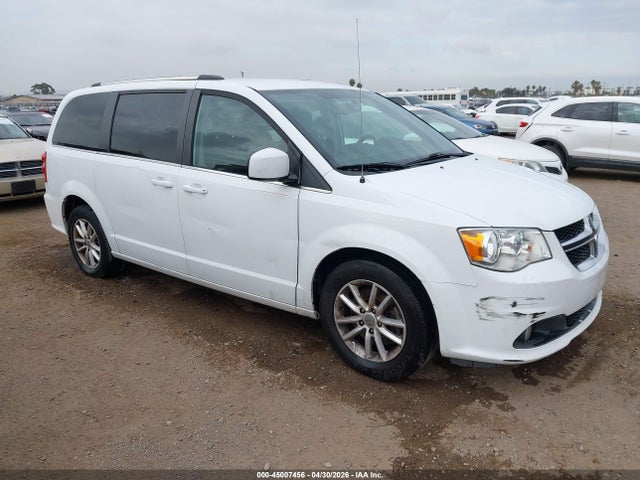 Salvage Dodge Grand Caravan Image