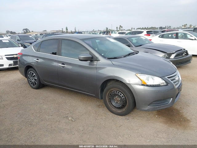 Salvage Nissan Sentra Image