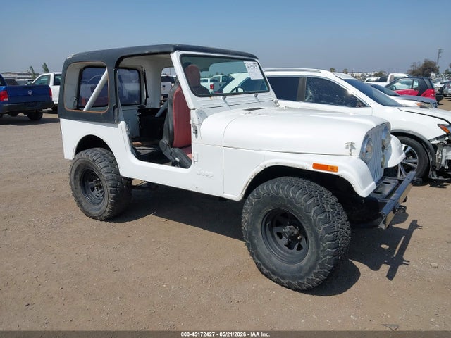 Salvage Jeep Jeep Image
