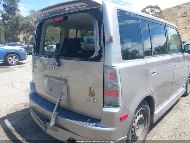 Scion xB