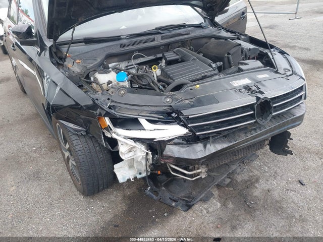 Volkswagen Jetta 1.4t Se