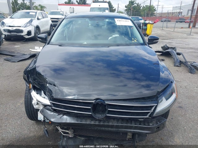 Volkswagen Jetta 1.4t Se