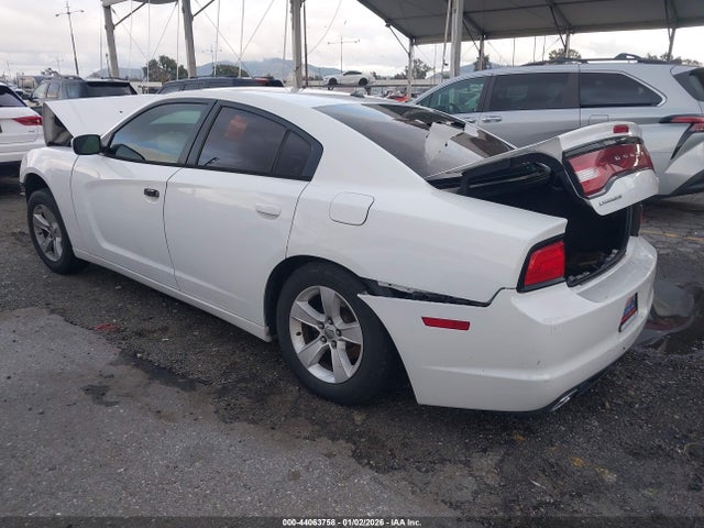 Dodge Charger Se