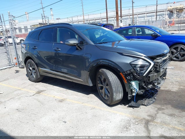 Salvage Kia Sportage Image