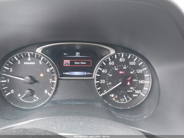 Nissan Pathfinder S 2wd