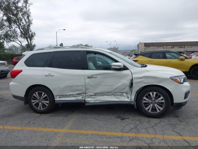 Nissan Pathfinder S 2wd