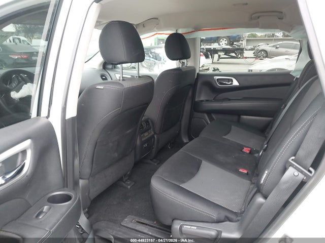 Nissan Pathfinder S 2wd