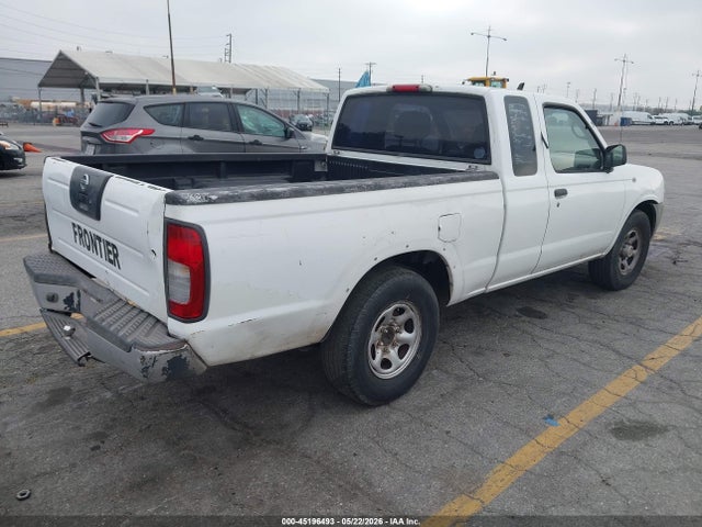 Nissan Frontier Xe
