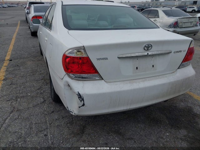 Toyota Camry Le
