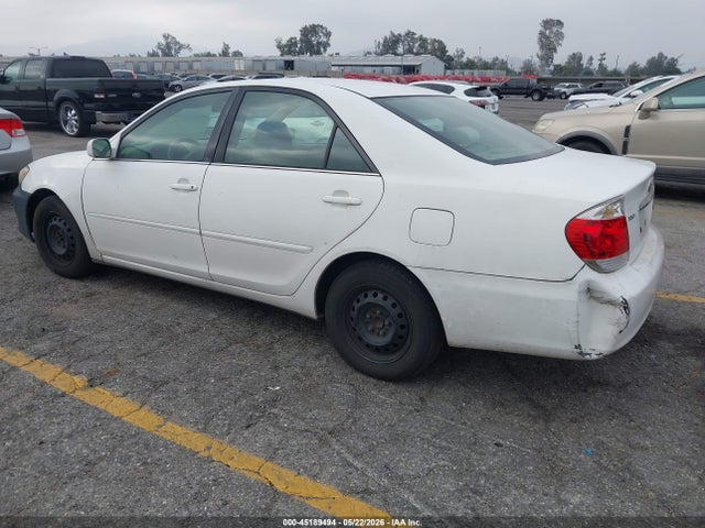 Toyota Camry Le