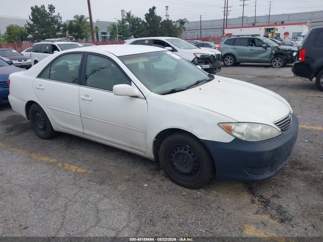 Salvage Toyota Camry Image