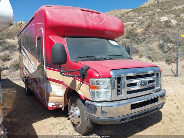 Salvage Ford E-450 Image