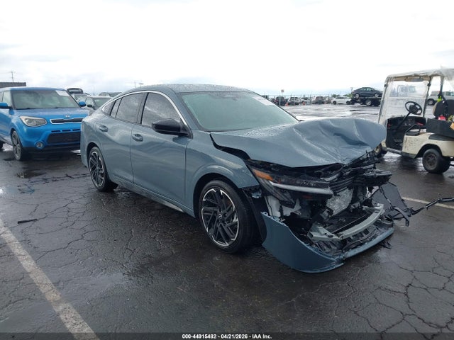 Salvage Nissan Sentra Image