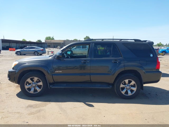 Toyota 4Runner Limited V6
