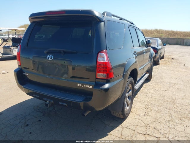 Toyota 4Runner Limited V6