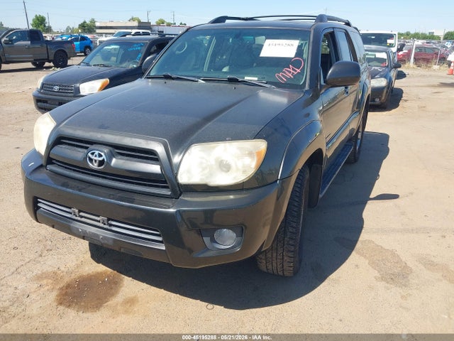 Toyota 4Runner Limited V6