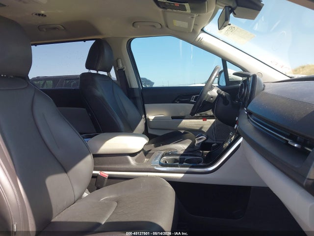 Kia Carnival Ex