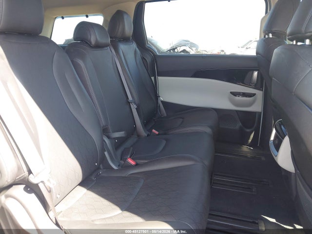 Kia Carnival Ex
