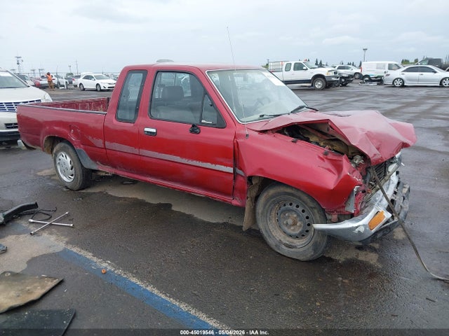 Salvage Toyota Pickup Image