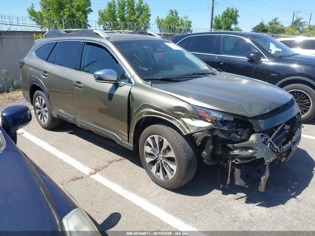 Salvage Subaru Outback Image