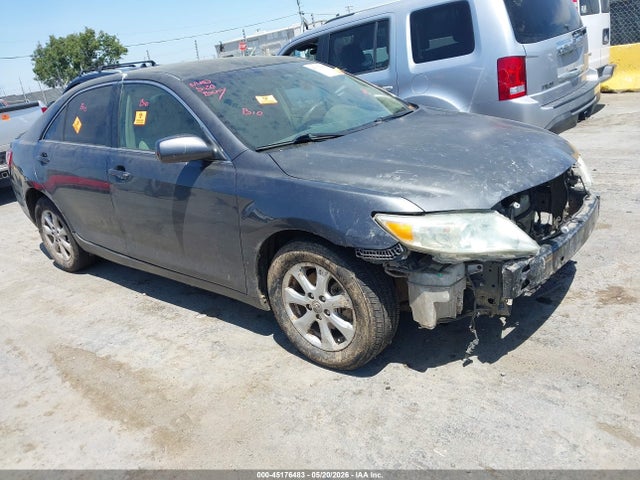 Salvage Toyota Camry Image
