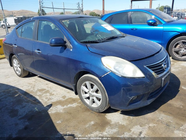 Salvage Nissan Versa Image