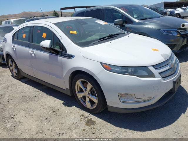 Salvage Chevrolet Volt Image